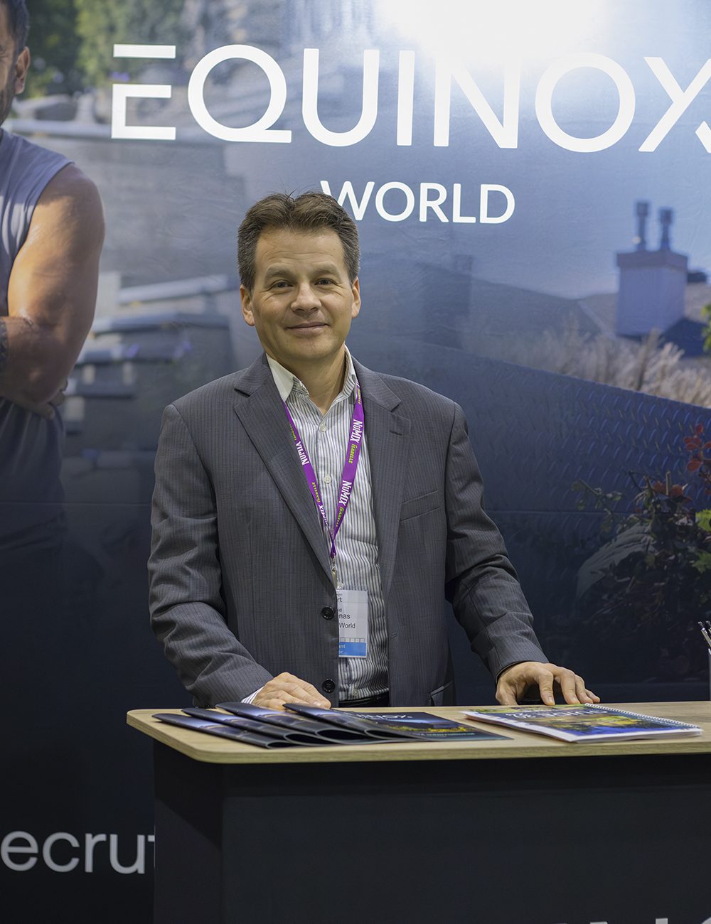Harold Cardenas, Directeur du développement commercial chez Equinox World, au salon Expo Québec vert