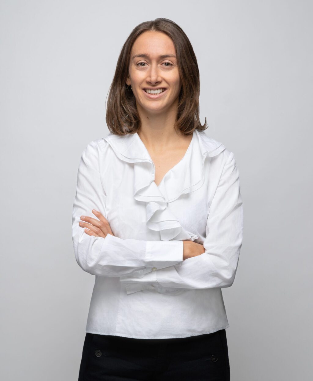 Élodie Tréhet, Assistante linguistique et administrative